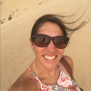 Meet your Posher, Tia